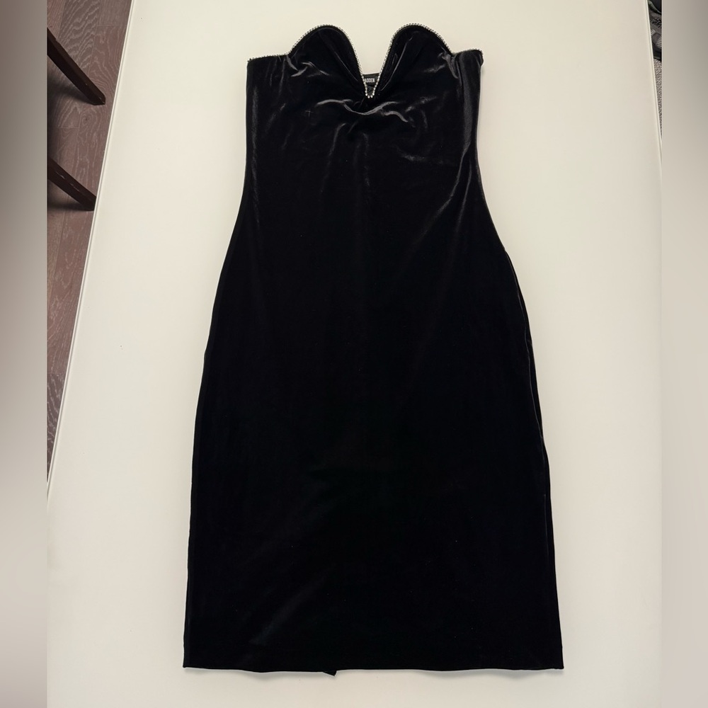 ⭐️Host Pick⭐️ Steve Madden Rhinestone Trim Black Velvet ‘Charlene’ Midi Dress - Picture 8 of 12